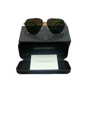 Alexander McQueen Foto 1 de 4