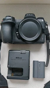 Nikon Z7 45,7MP Spiegellose Systemkamera (Nur Gehäuse) - Bild 1 von 14