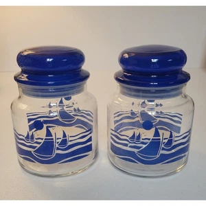LESEN Set (2) Vintage Glasbehälter mit Segelbooten Maritim Beachy  - Bild 1 von 10