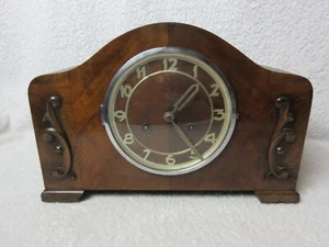 Traditional Style Sturdy Wooden Mantle Clock with Curved Top *23cm Tall Working - Picture 1 of 24