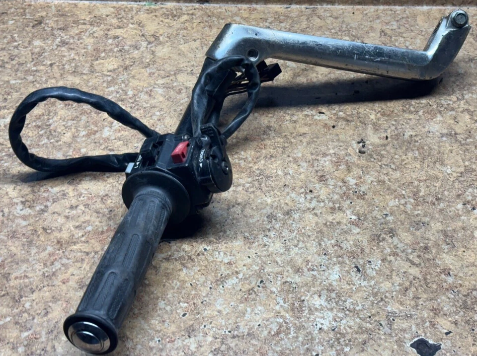 1987 Yamaha XVZ 1300 Controls Left Handlebar & Switches Venture Royal 1986 A9 - Image 1 of 4