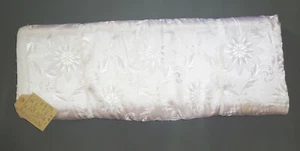 Quilts Damask Rayon Bale DDR 33 M Long And 1,4 M Wide Tag - Picture 1 of 9