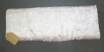 Quilted Covers Damask Artificial Silk Roll 33 M Long And 1.4 M Wide Label - Image 1 of 4