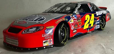 Jeff Gordon DuPont Racing Action Racing Collectables 1/24 Scale NASCAR 2003 rare - Image 1 of 4