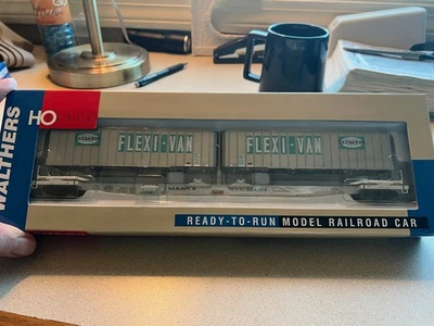 Walthers  HO NYC Flexi-Van Flat Car With Trailer #504324 NIB - Image 1 of 4