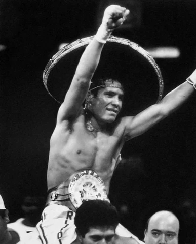 Champion Boxer JULIO CESAR CHAVEZ Glossy 11x14 Photo Print Boxing Poster Cover