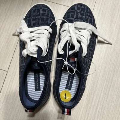 Tommy Hilfiger Peacoat  Kids Sneaker Size 1 Kid Blue Navy - Image 1 of 4