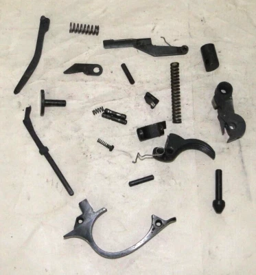 WALTHER PPK/S .22LR TRIGGER, HAMMER, TRIGGER GUARD, BAR, HAMMER STRUT, LOWER PAR - Image 1 of 4