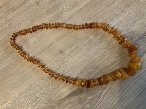 Bernsteinkette mit großen Steinen / Verlaufsform Butterscotch (3) - Bild 1 von 4