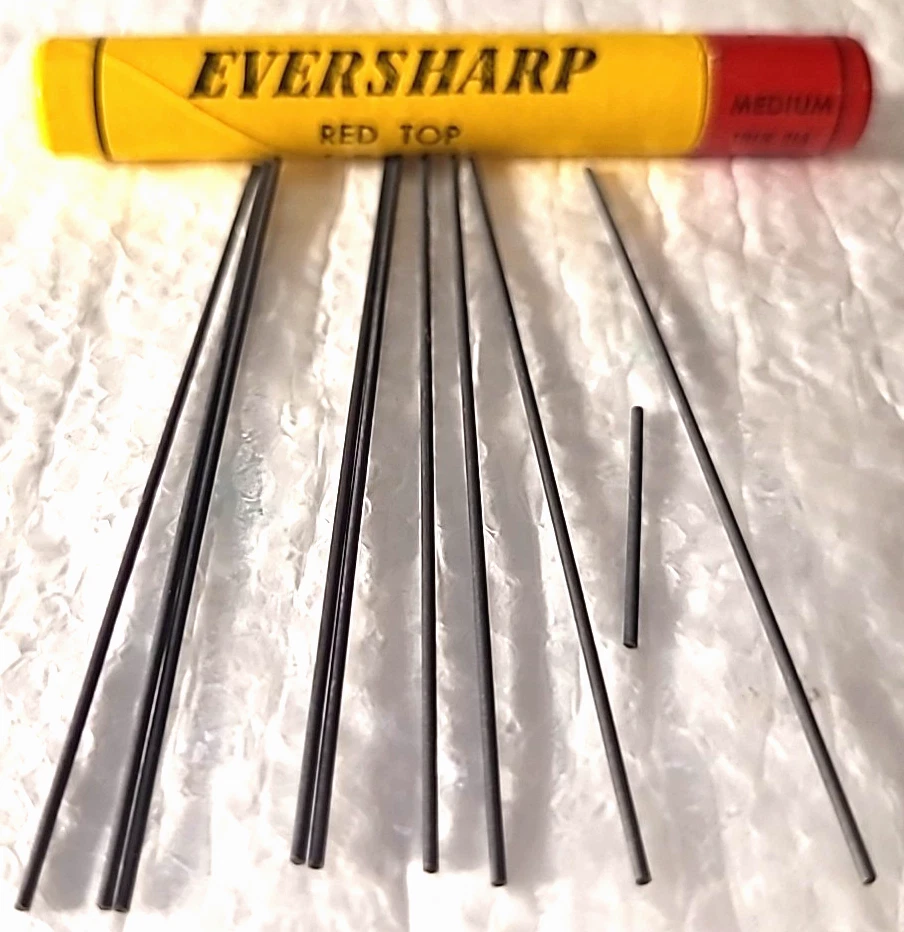 Antigo EVERSHARP Chumbo Superior Vermelho 0,036 Diâmetro Médio Fino #9,25 peças 2,75" de Comprimento Fabricado nos EUA - Imagem 1 de 4