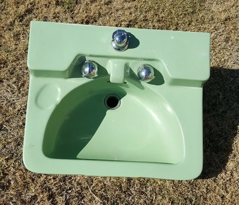 VTG Crane Wall Mounted Bathroom Sink Jade Green 22" L x 18" W MCM Mid Century Cover