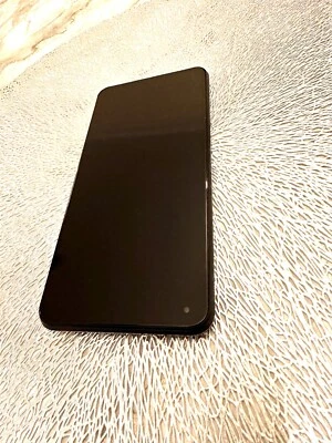 xiaomi mi 11 lite 5g 128gb - Image 1 of 4