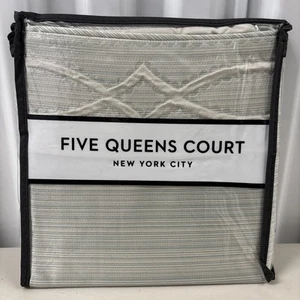 Five Queens Court Nouveau European Sham 26x26in/66x66cm 100% Polyester Neu mit Etikett - Bild 1 von 5