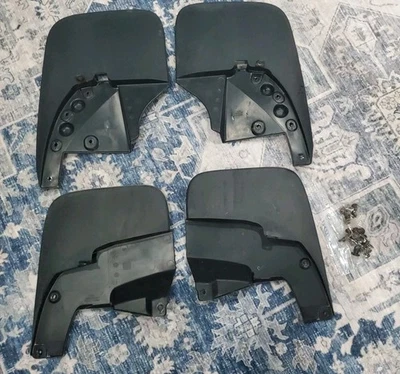 2017 Front And Back Mud Flaps Toyota Tundra With Screws  Foto 1 de 4