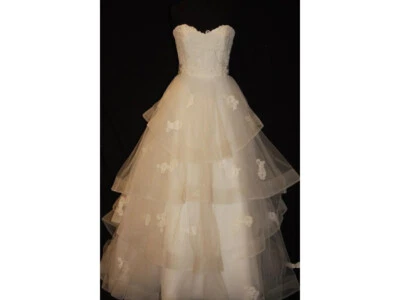 Ann Barge Wedding Dress Ball Gown 12 Alencon Lace Tulle Ruffles 612 Sasha $4,390 - Image 1 of 4