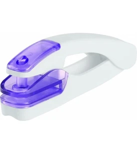 Wilton Mini Punch Round - Picture 1 of 2