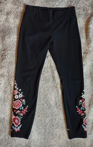 NYC 7th Ave New York & Company Black Embroidered Flowers Pants Slacks Women's XS - Picture 1 of 10