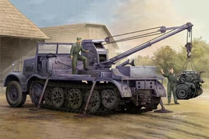 1/35 Trumpeter Schwerer Zugkraftwagen 18 t with 6 t Billstein-Crane, Sd.Kfz.9/1 - Picture 1 of 1