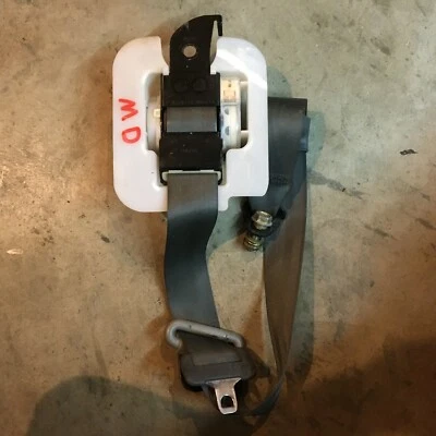 92 93 94 1992 MITSUBISHI EXPO WAGON SEGUNDA FILA CINTURÓN DE SEGURIDAD IZQUIERDO GRIS  Foto 1 de 2