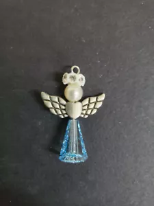 C.A. Ciondolo Angelo Placcato Argento 1,25" con Cristallo e Perla Swarovski (CA86) - Foto 1 di 2