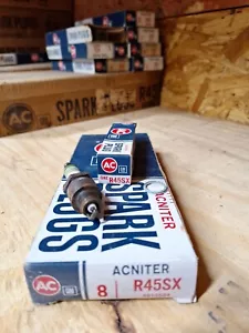 (8)'NOS’ AC-R45sx Spark Plugs w/Green Rings.GM #5613564.Made in USA - Picture 1 of 4