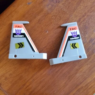 G2 Starscream Wing STICKERED Vintage Transformers Accessory - Imagem 1 de 4