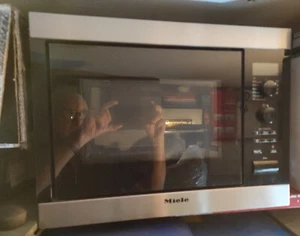 Miele Forno Microonde Miele da incasso M 8151/ 2 non funzionante - Foto 1 di 4