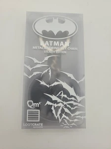 Nuevo Llavero de Metal Batman Ala de Murciélago Edición Sigilosa Caja de Botín Exclusivo - Imagen 1 de 6