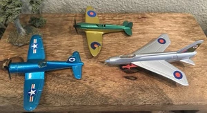 3 ~ Matchbox Lightning SB21, SB16, & SB8 Sky Busters Spielzeug Militär Flugzeuge - Bild 1 von 14