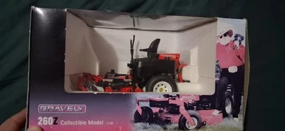 Cortacésped Ariens Gravely 260Z de TWH Coleccionables Escala 1/12 90 Aniversario  Foto 1 de 4