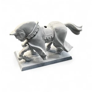 Bretonnia Medieval Horse Undercoated Complete Warhammer 1995 - Picture 1 of 4
