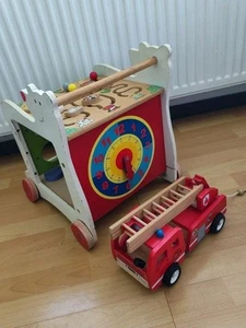 Holzspielzeug Lauflernwagen Lauffahrzeug Feuerwehr Babys - Bild 1 von 4