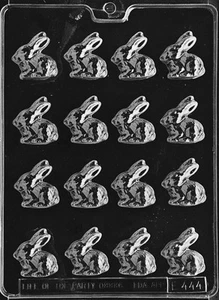 BS KLEINE HASEN Form Schokolade Süßigkeiten Hasen Kaninchen Stücke Tortenaufleger E444 - Bild 1 von 1