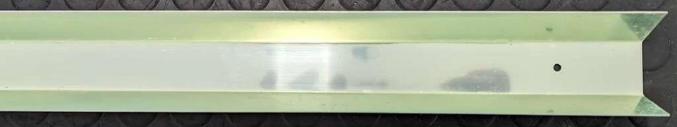 Riflettore Neon T5 54 Watt cm.115 + 2 Clips in Plastica Acquario Riflettente - Immagine 1 di 1