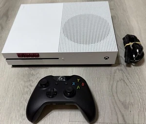 XBOX ONE S KONSOLE 1TB WEIß INKL.CONTROLLER GETESTET & GEPRÜFT GUT - Bild 1 von 7