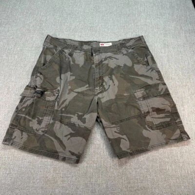 Wrangler Cargo Shorts Mens Size 40 Green Camouflage Relaxed Spandex Outdoors - Image 1 of 4