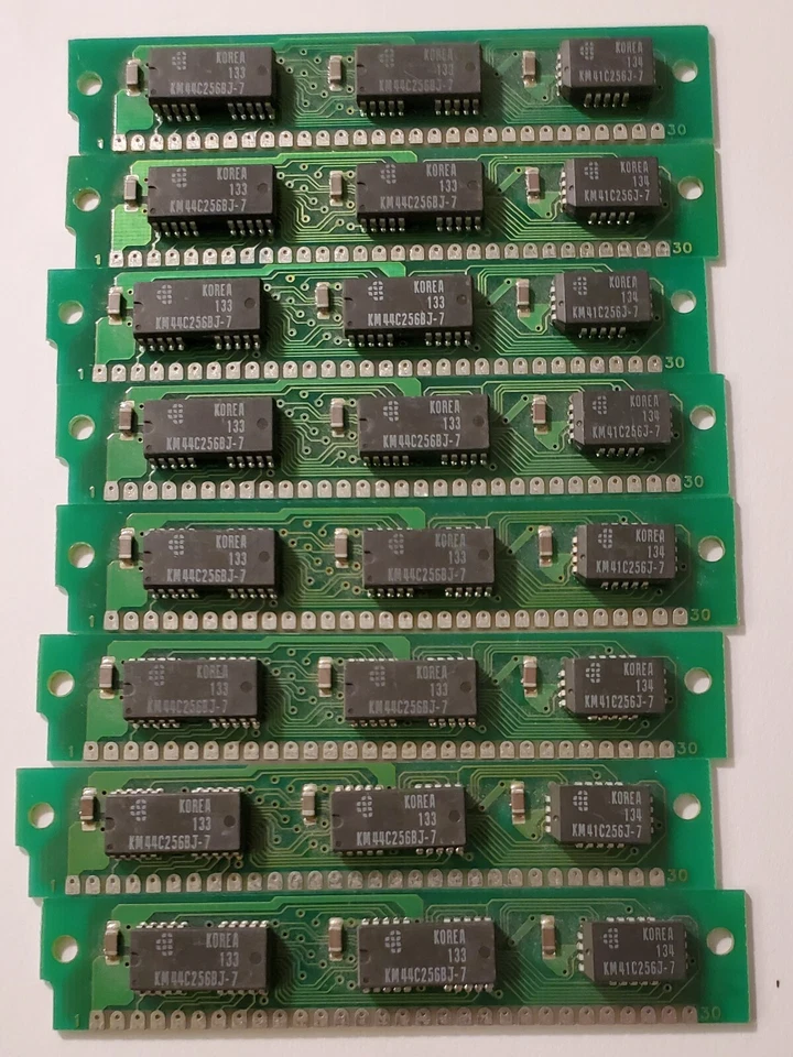 Vintage 256kb Ram Memory- Rare - (#JMM25603S) - (#KM44C256BJ-7) - Image 1 of 4