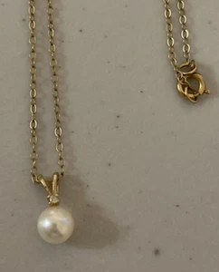 1/20 12K yellow GF 18" Necklace with 14K yellow gold, Pearl & Diamond Pendant - Picture 1 of 3