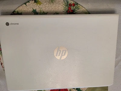 HP Chromebook Core i3 15,6 pulgadas Full HD pantalla táctil 4 GB Ram 64 GB almacenamiento Foto 1 de 3