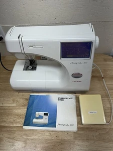 Janome Memory Craft 9000 Computerized Sewing Machine No Cover Broken Handle - Picture 1 of 14