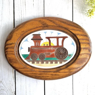 De Colección Ovalado Madera Enmarcado Azulejo Tren Sol Express Decoración de Pared Sol Cielo Niño 9"  Foto 1 de 4