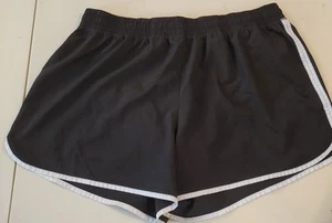 Woman's Champion Black Workout Gym Shorts Size Large - Picture 1 of 5
