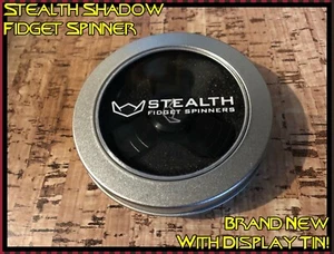 2 x Stealth Shadow Fidget Spinners, ambos suministrados en presentación latas totalmente nuevos - Imagen 1 de 6