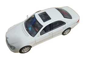 Mercedes-Benz S-Class White Car Scale 1:43 Fun Collections Edition Dream Big - Picture 1 of 3