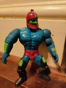 Vintage 1981 MASTERS OF THE UNIVERSE MOTU He-Man Figure TRAP JAW variant error - Picture 1 of 5