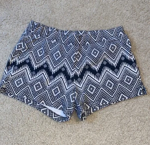 Old navy kids aztec black and white shorts Size XL (14) - Picture 1 of 3