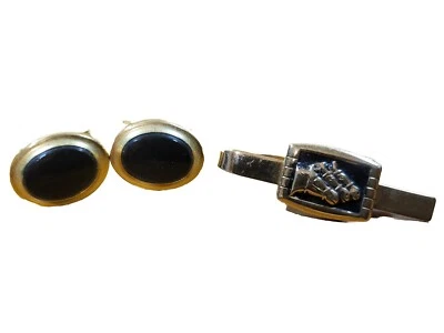 VTG Pioneer Gold and Black Enamel Three Horse Head Tie Clip & Cufflinks, Preown - Image 1 of 4