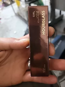 Reloj de arena Niña Lápiz labial Amante Talla Completa *Nuevo en Caja* - Imagen 1 de 2