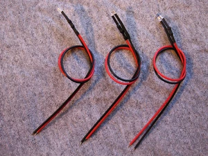 EE. UU. Vendedor 5 piezas ROJO 3mm Pre Cableado Luz LED 5V - 13V DC Bombilla LED - Imagen 1 de 8