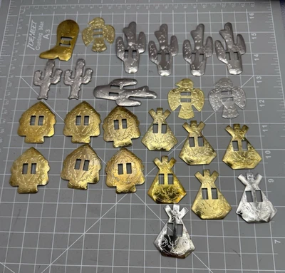 Lote de 24 Conchos de Metal Vintage Surtidos Western Wear Cuero Artesanía Foto 1 de 4